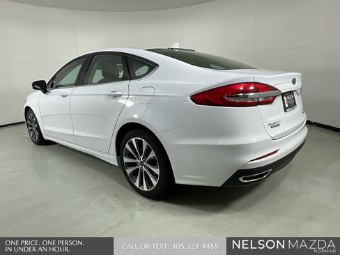 Used 2019 Ford Fusion SE image 6