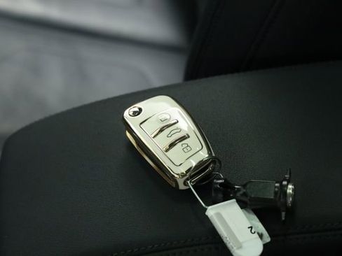 Used 2019 Audi Q3 2.0T Premium Plus image 41