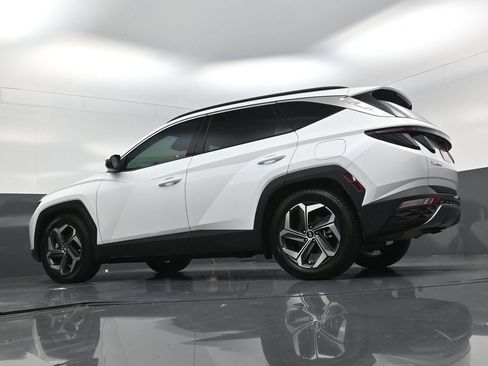 Used 2022 Hyundai Tucson Limited FWD image 16