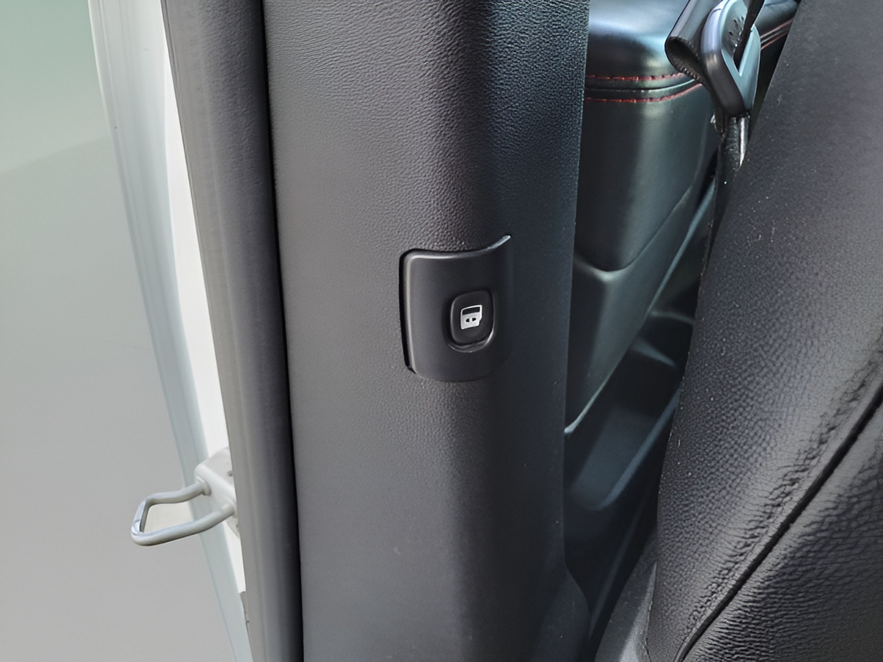 Used 2019 Dodge Grand Caravan GT FWD image 11