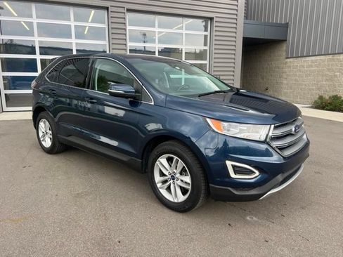 Used 2017 Ford Edge SEL w/ Equipment Group 201A AWD/4WD image 3