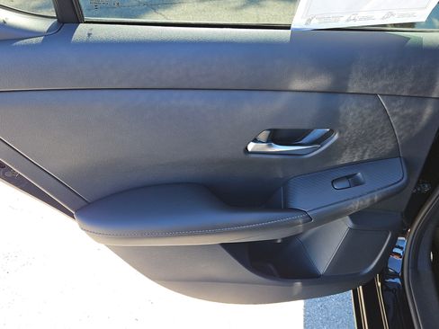 Used 2022 Nissan Sentra SV w/ All-Weather Package image 11