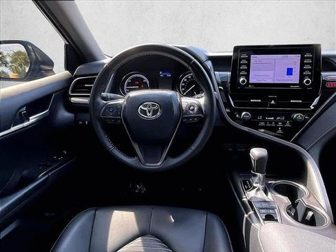Used 2024 Toyota Camry SE FWD image 7