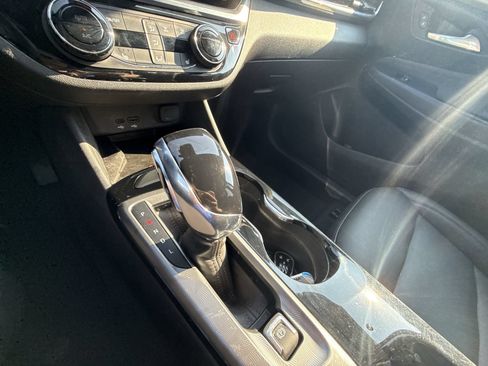 Certified 2024 Buick Envista Sport Touring w/ Convenience I Package FWD image 22
