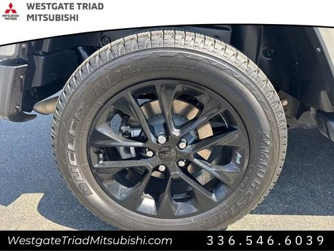 Used 2021 Jeep Wrangler Unlimited Sahara w/ Cold Weather Group AWD/4WD image 6