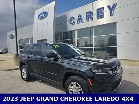 Used 2023 Jeep Grand Cherokee Laredo image 1