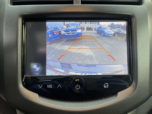 Used 2016 Chevrolet Sonic LT w/ Fun and Sun Package image 12