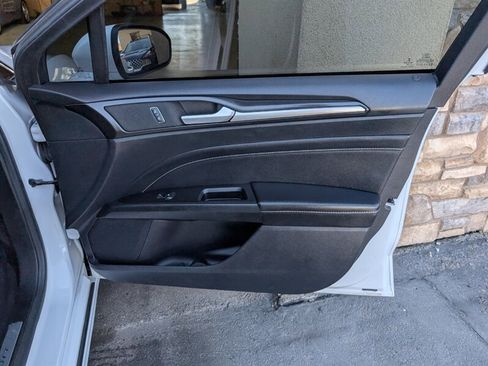 Used 2020 Ford Fusion Titanium image 28