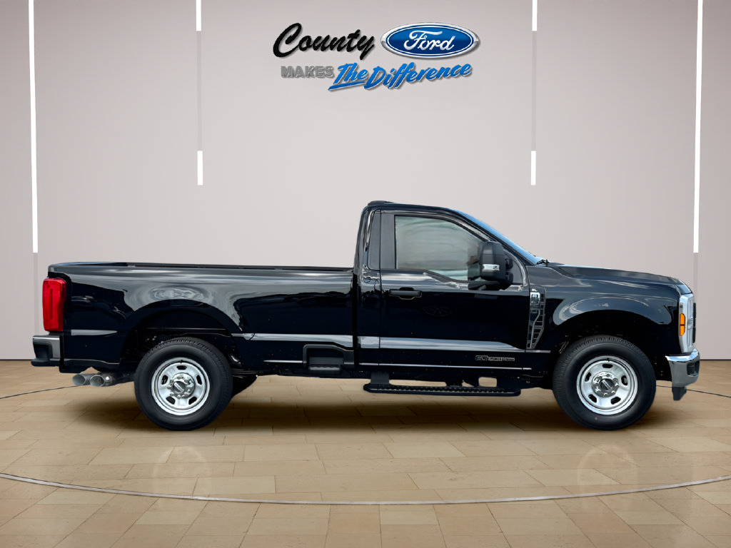 Used 2025 Ford F350 XL w/ XL Chrome Package RWD image 11