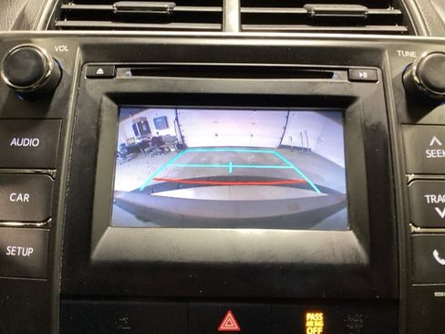 Used 2017 Toyota Camry XLE image 29