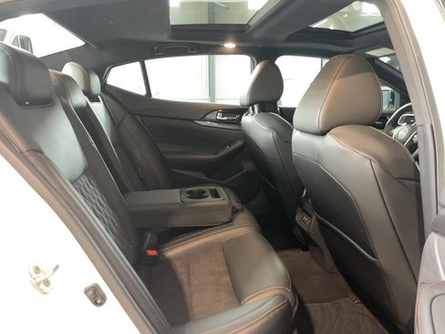 Used 2023 Nissan Maxima SR w/ Sport Mat Group FWD image 22
