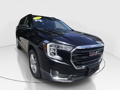 Used 2022 GMC Terrain SLE w/ Driver Convenience Package