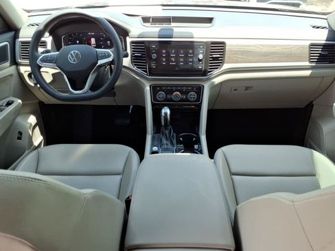 Certified 2023 Volkswagen Atlas SE FWD image 23