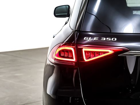 Certified 2021 Mercedes-Benz GLE 350 4MATIC image 16