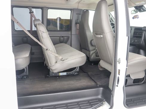 Used 2020 Chevrolet Express 3500 LT w/ LT Preferred Equipment Group image 13