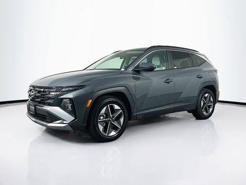 Used 2025 Hyundai Tucson SEL FWD image 3