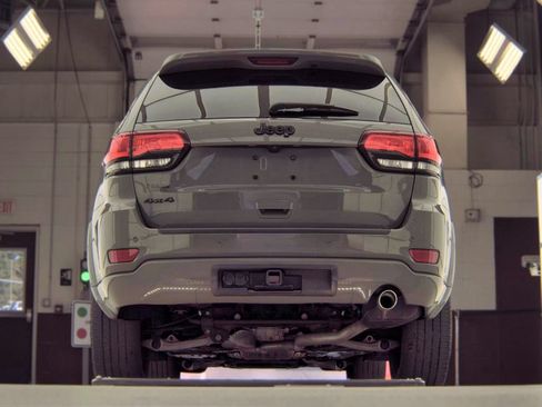 Used 2020 Jeep Grand Cherokee Altitude AWD/4WD image 8