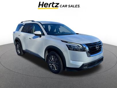 Used 2025 Nissan Pathfinder SV