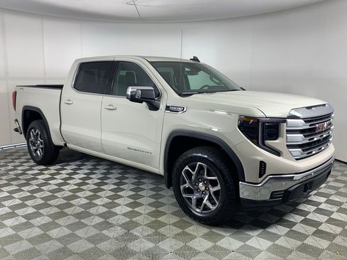 New 2026 GMC Sierra 1500 SLE image 10