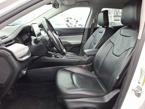 Certified 2022 Jeep Compass Latitude image 17