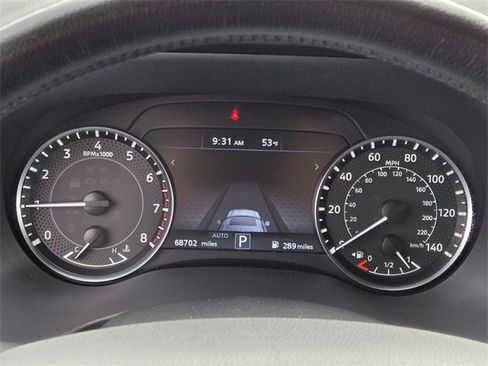 Used 2022 Nissan Armada SL w/ Captain's Chairs Package image 30