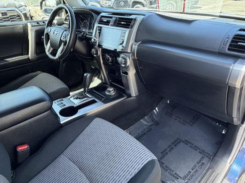 Certified 2024 Toyota 4Runner SR5 AWD/4WD image 9