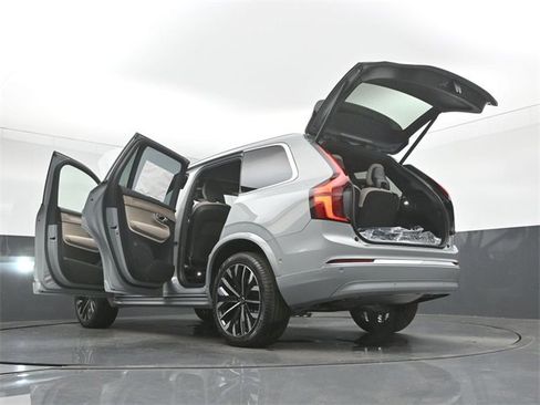 New 2026 Volvo XC90 B6 Plus w/ Protection Package Premier image 58