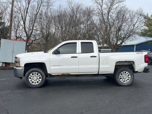 Used 2015 Chevrolet Silverado 2500 W/T w/ WT Convenience Package image 2