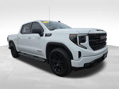 Used 2025 GMC Sierra 1500 Elevation