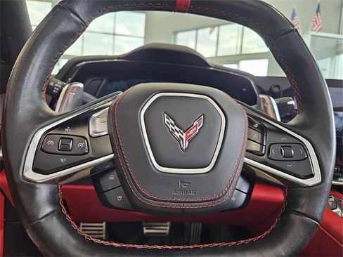 Used 2021 Chevrolet Corvette Stingray Premium Conv w/ Z51 Performance Package image 24