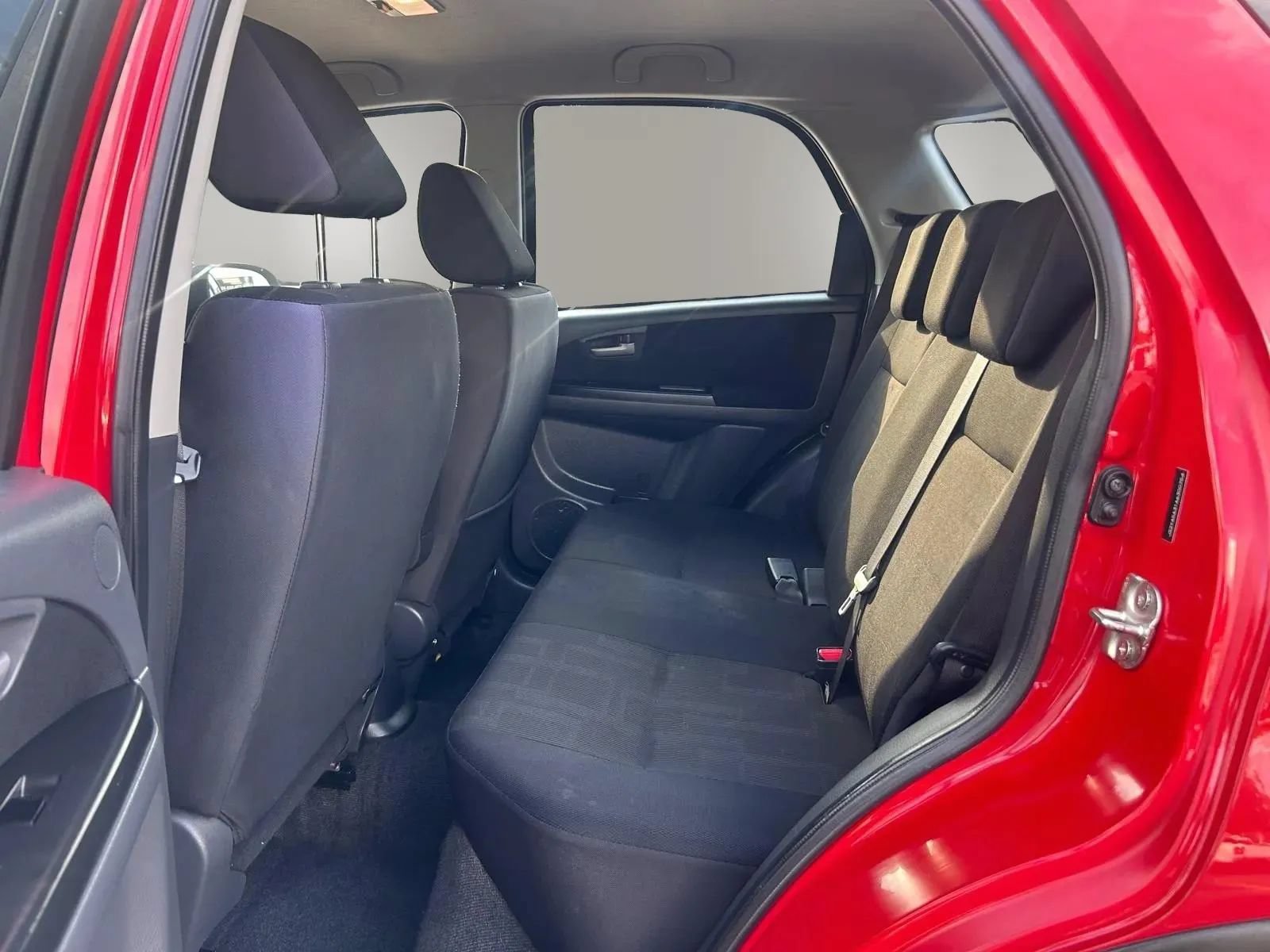 Used 2010 Suzuki SX4 Hatchback FWD image 7