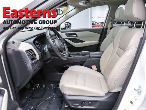 Used 2023 Nissan Rogue SV w/ SV Premium B Package AWD/4WD image 14