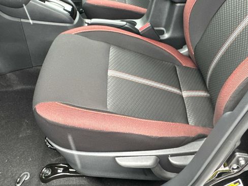 New 2025 Nissan Versa SR w/ Trunk Package image 24