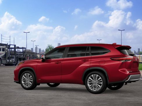 New 2026 Toyota Highlander Platinum image 5
