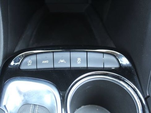 Used 2022 Buick Encore GX Select AWD/4WD image 30