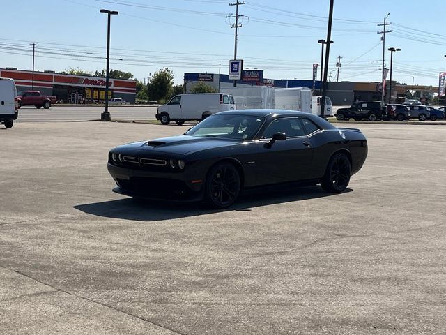 Used 2020 Dodge Challenger R/T RWD image 8