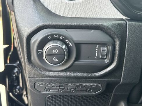 New 2026 Jeep Gladiator Sport AWD/4WD image 22