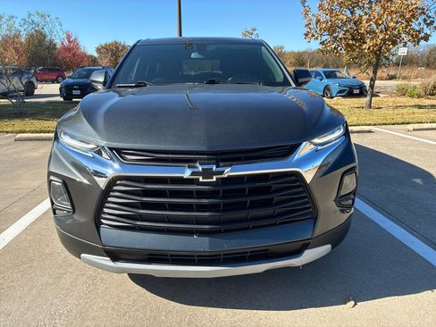 Used 2020 Chevrolet Blazer LT image 2