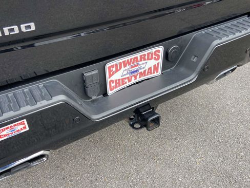 Used 2021 Chevrolet Silverado 1500 High Country w/ Technology Package image 35