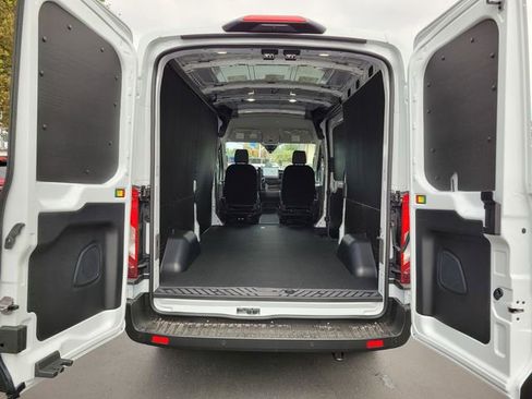 New 2026 Ford Transit 250 148 Medium Roof w/ Load Area Protection Package image 17