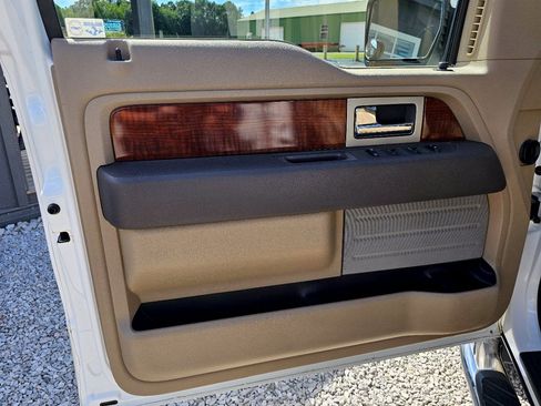 Used 2010 Ford F150 Lariat AWD/4WD image 17