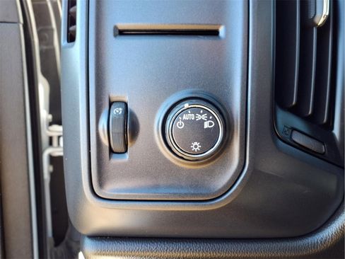 Used 2017 Chevrolet Silverado 1500 W/T w/ Trailering Package image 16