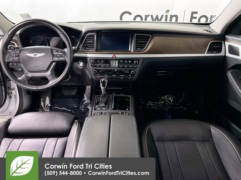 Used 2015 Hyundai Genesis 5.0 image 7
