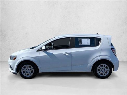 Used 2017 Chevrolet Sonic LT FWD image 9