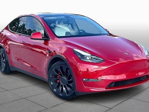 Used 2022 Tesla Model Y Performance image 3