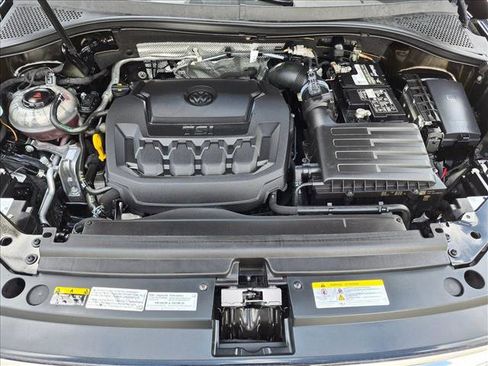 Used 2022 Volkswagen Tiguan SE AWD/4WD image 23
