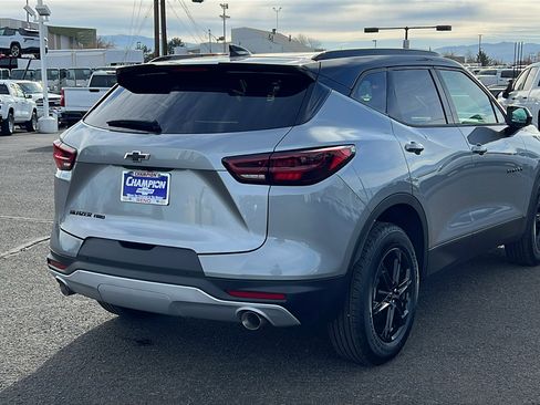 New 2025 Chevrolet Blazer LT w/ Convenience Package AWD/4WD image 5