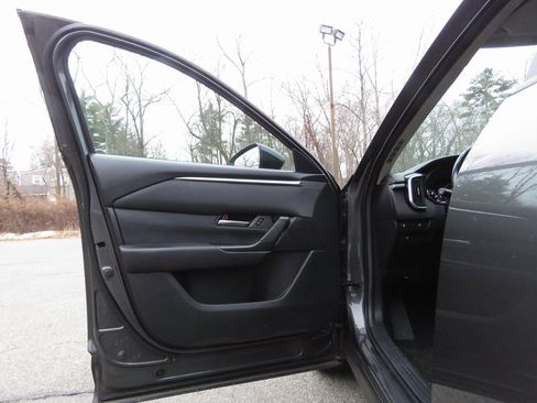 Used 2023 MAZDA CX-50 2.5 S w/ Preferred Plus Pkg image 9