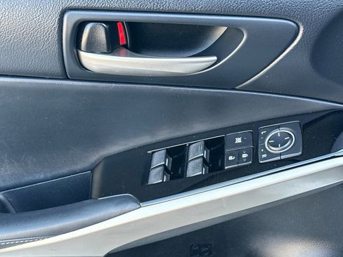 Used 2017 Lexus IS 200t w/ Navigation System Package image 13