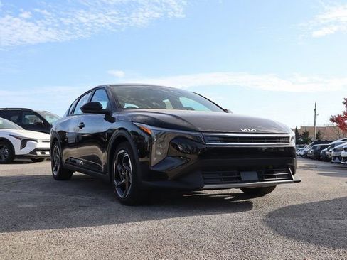 New 2025 Kia K4 EX image 1